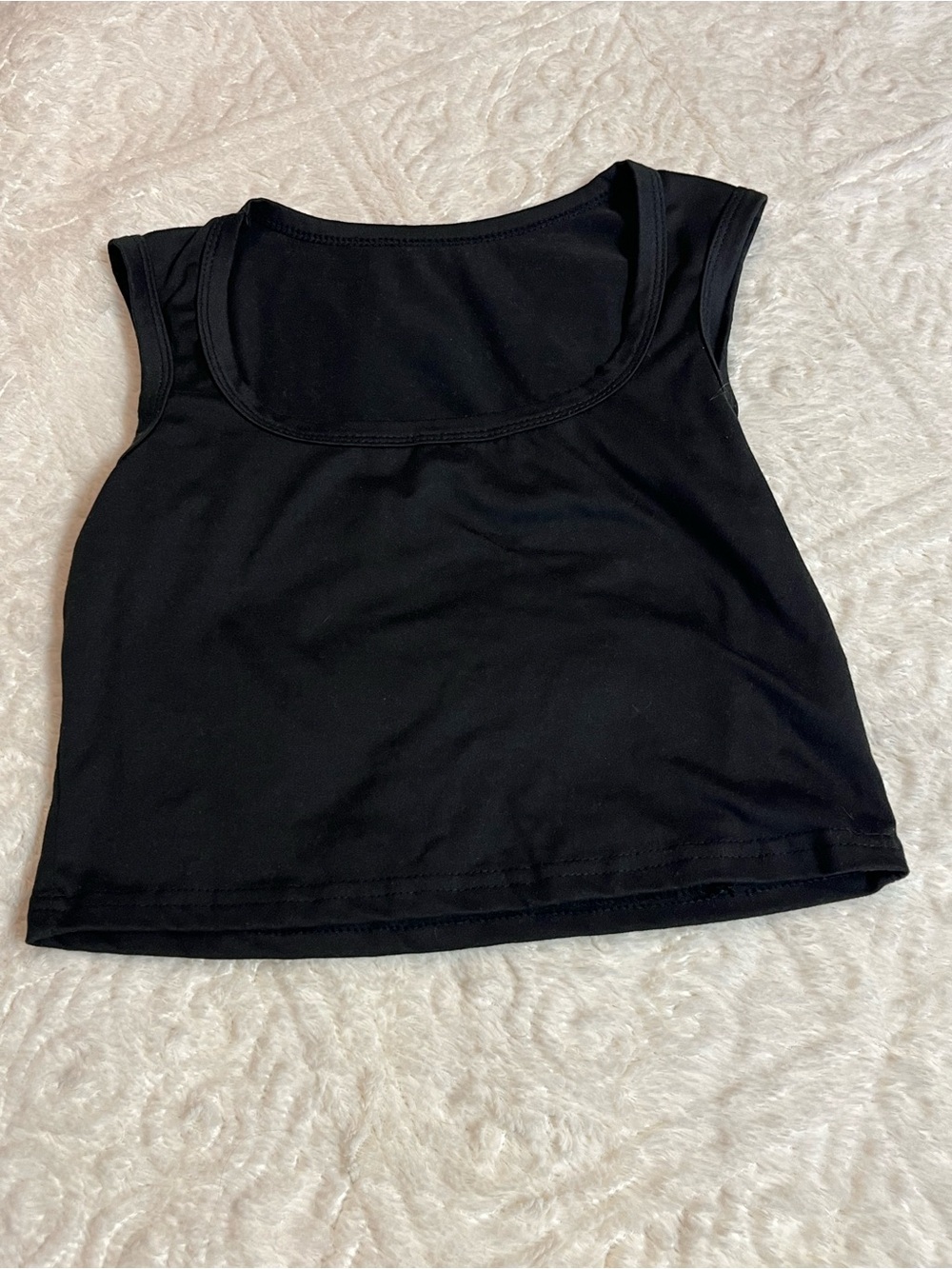 SHEIN Black Cropped Scoop Neck Tank Top